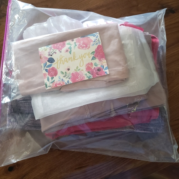 Wm's fashion and yoga bundle, Alo,Paige,Lululemon - Picture 2 of 2